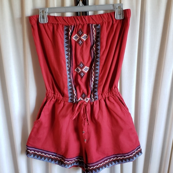 Angie Pants - Angie sz M red strapless/sleeveless romper shorts
